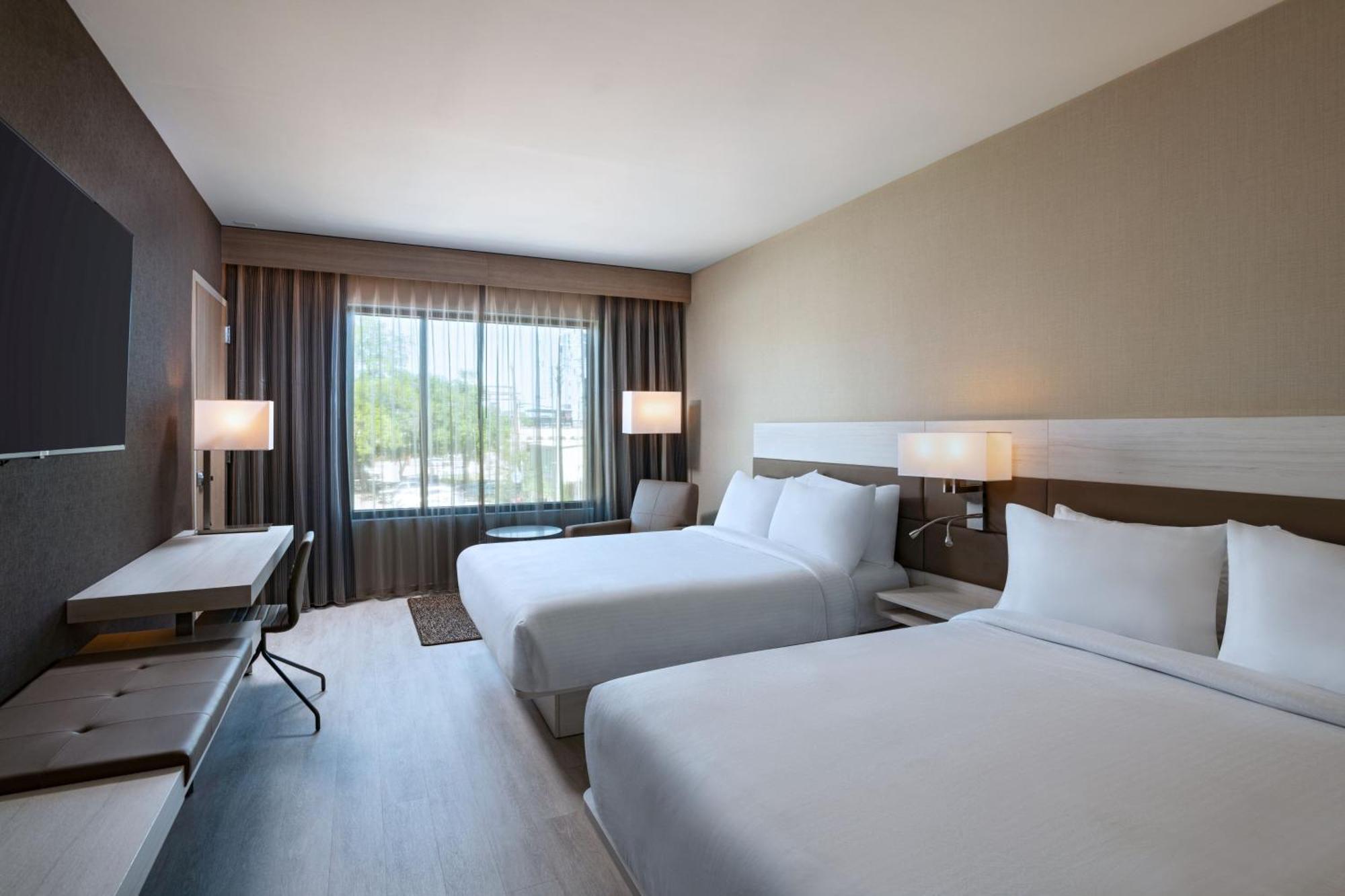 Ac Hotel By Marriott Waco Downtown Екстер'єр фото