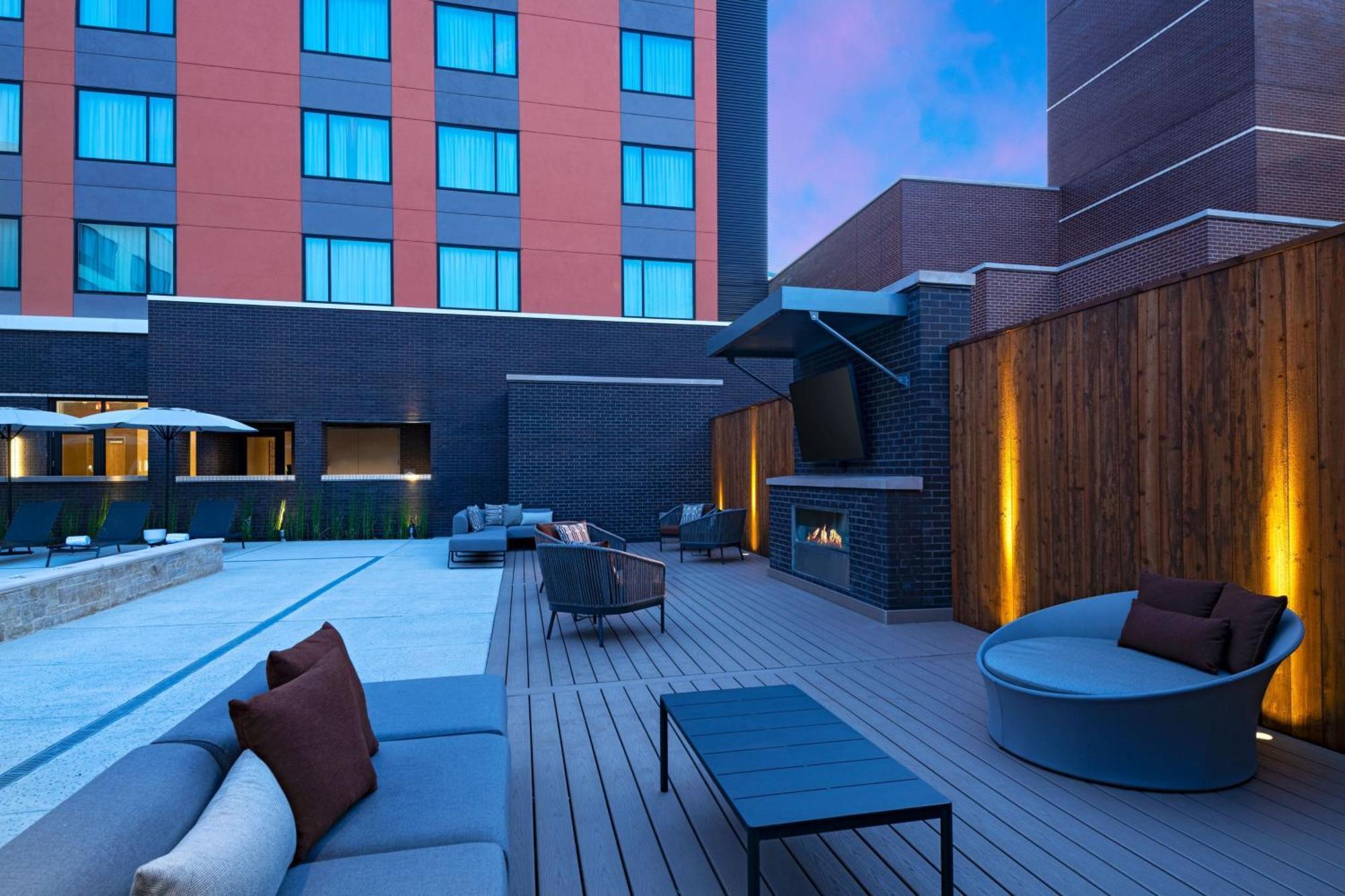 Ac Hotel By Marriott Waco Downtown Екстер'єр фото