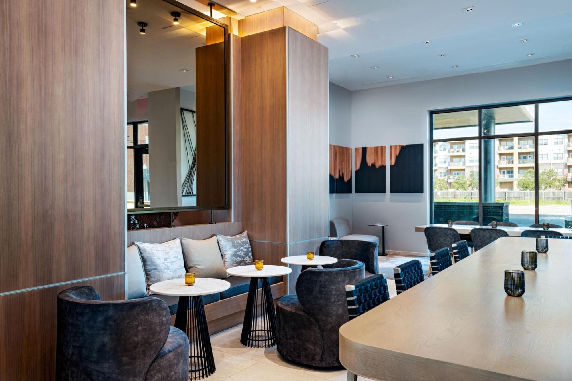 Ac Hotel By Marriott Waco Downtown Екстер'єр фото