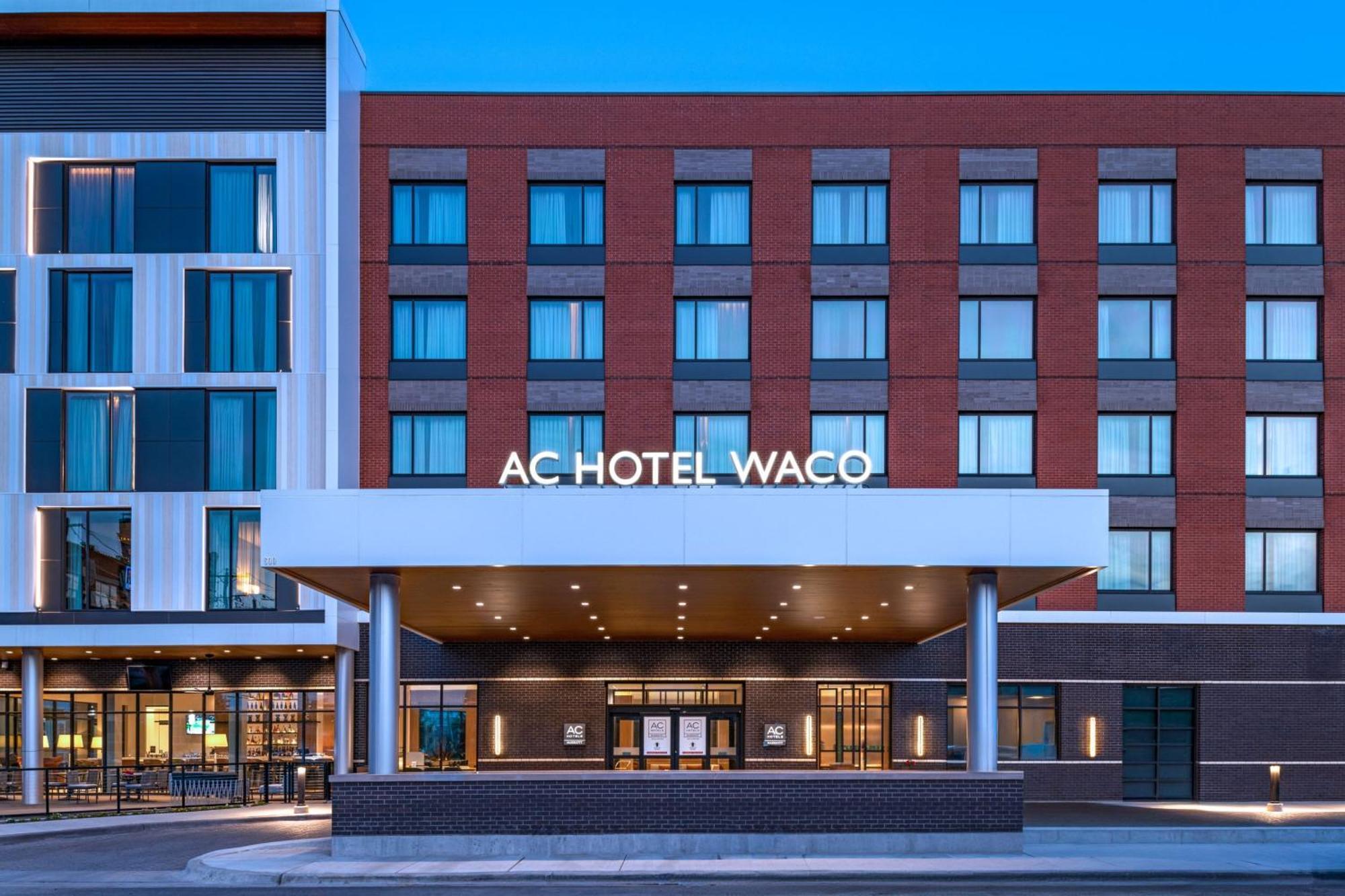 Ac Hotel By Marriott Waco Downtown Екстер'єр фото
