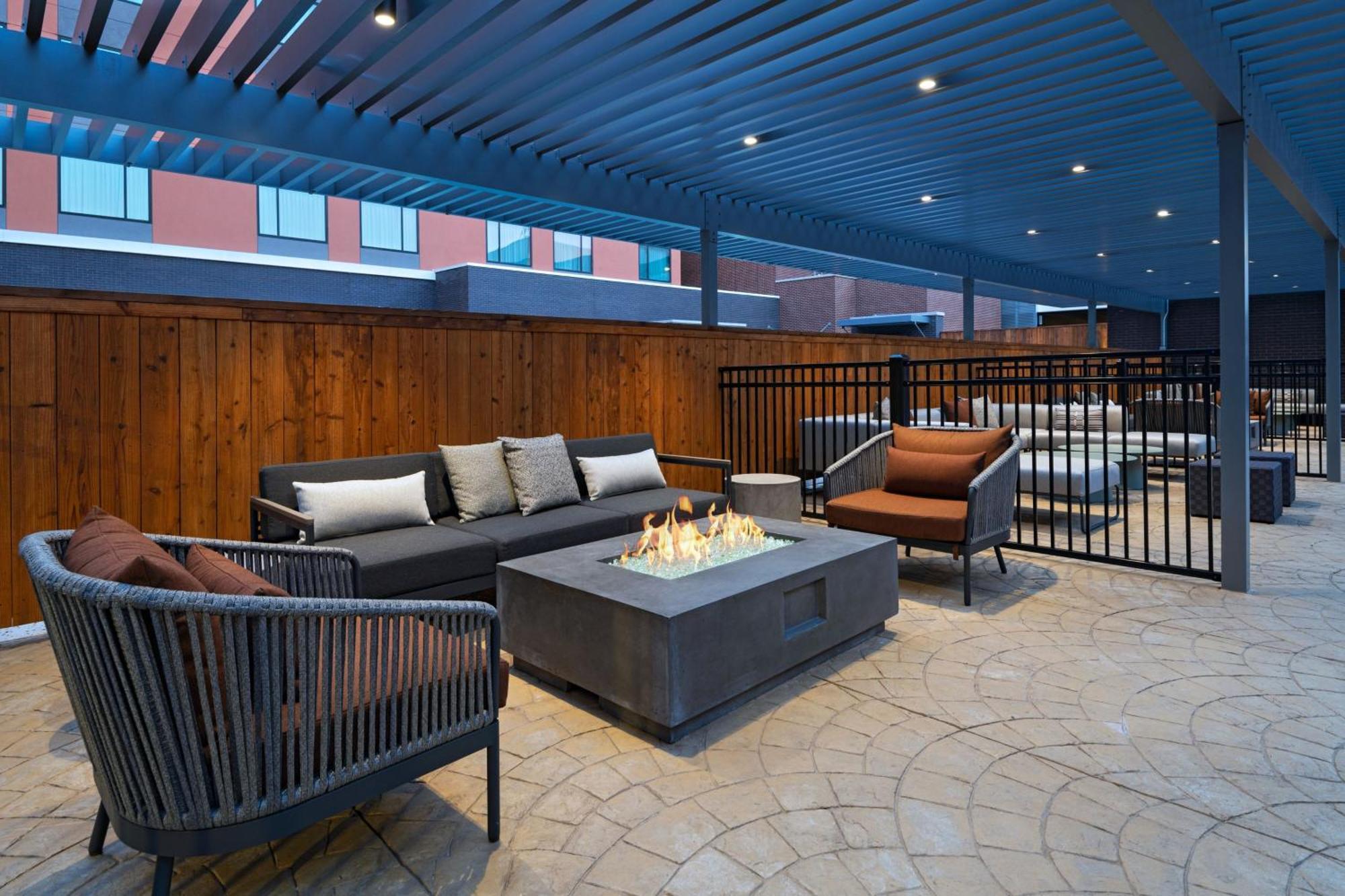 Ac Hotel By Marriott Waco Downtown Екстер'єр фото